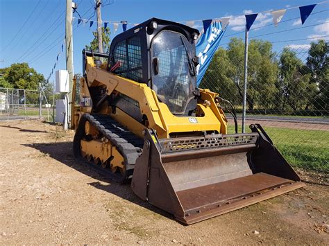 first cat skid steer|first turkey skid steer.